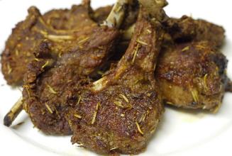 为了卖羊肉，澳洲人民拍了支歇斯底里的大片