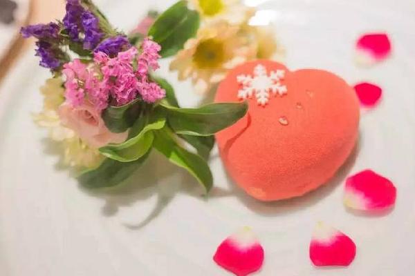 让女性疯狂的木瓜花餐厅 60后大叔这样玩