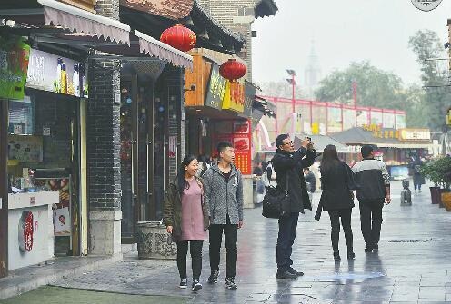 老字号餐饮两极分化：为什么有些过得滋润，有些却只能关门？