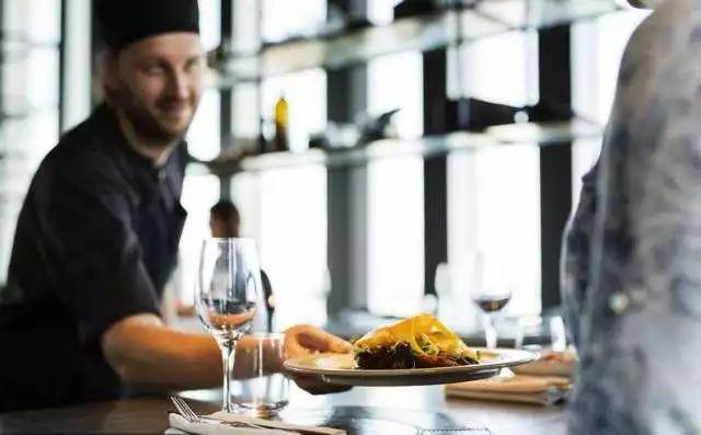 如今获客成本与日剧增，餐厅如何引流拉新？