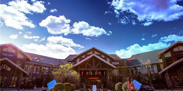 景区"又贵又难食"?"成见"开始被打破|餐饮界