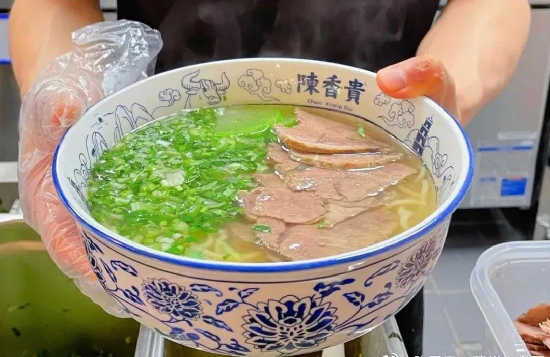 餐饮大事件242期|喜茶投资Seesaw咖啡、河南多位餐饮老板自发组织捐助、|餐饮界