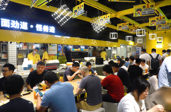 疫情之下，这家面馆靠3招低成本引爆全城，凭啥？| 案例