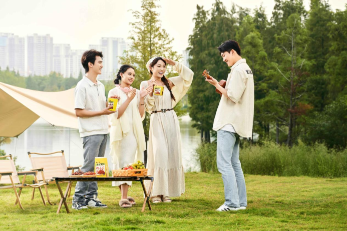 煌上煌手撕酱鸭荣获福布斯中国2024大消费年度影响力产品奖