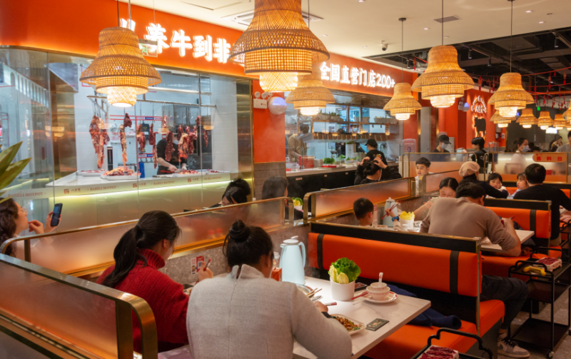 翻台率200%，日接待4万+桌，八合里66牛肉火锅节“名利双收”