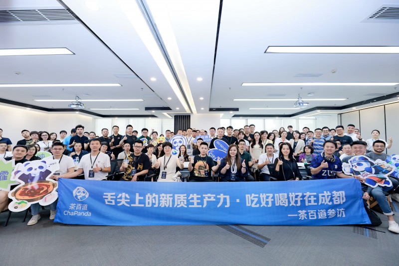 茶百道用飞书，带动8000+加盟店进入“超级自动化”时代