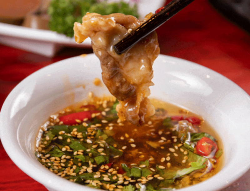 你在各大火锅连锁品牌吃到的蘸酱，就来自奉贤这家企业