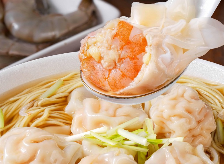 合口味新版广告引发情感共鸣 #当你用父母的方式对待父母#冲上热搜|餐饮界