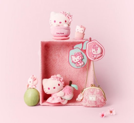 Hello Kitty×喜茶再度联名，用新品樱花芭乐白桃特调一杯春天|餐饮界