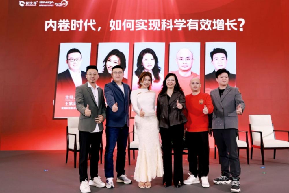 重磅 | 享刻智能发布首个餐饮跨场景人形机器人Nico：12类技能，全场景服务