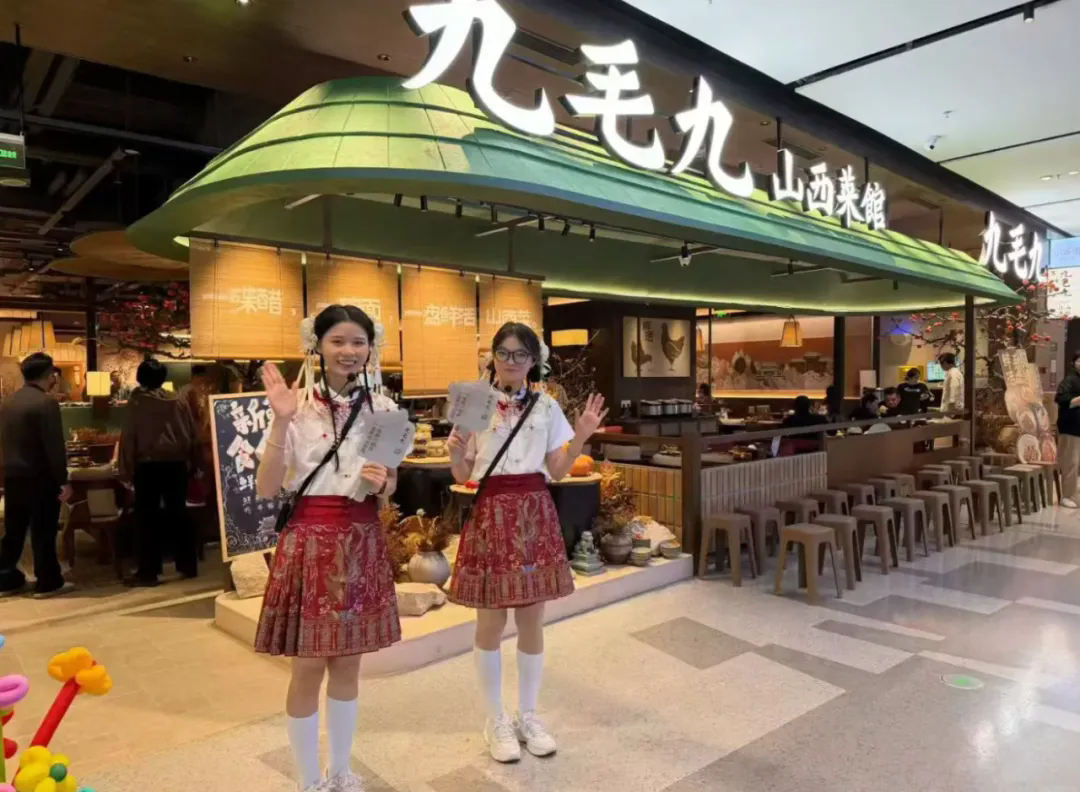 如何选择最适合你的餐饮品牌设计公司？专业指南揭秘